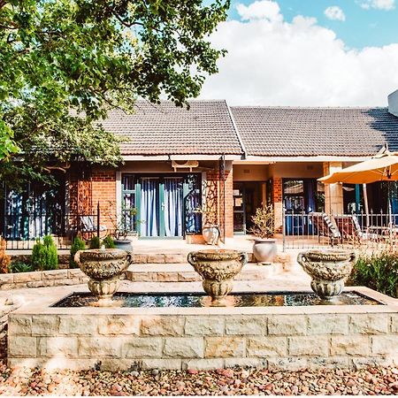 Le Grant Guesthhouse Kroonstad Exterior foto