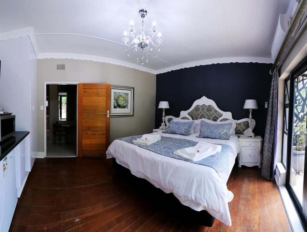 Le Grant Guesthhouse Kroonstad Exterior foto
