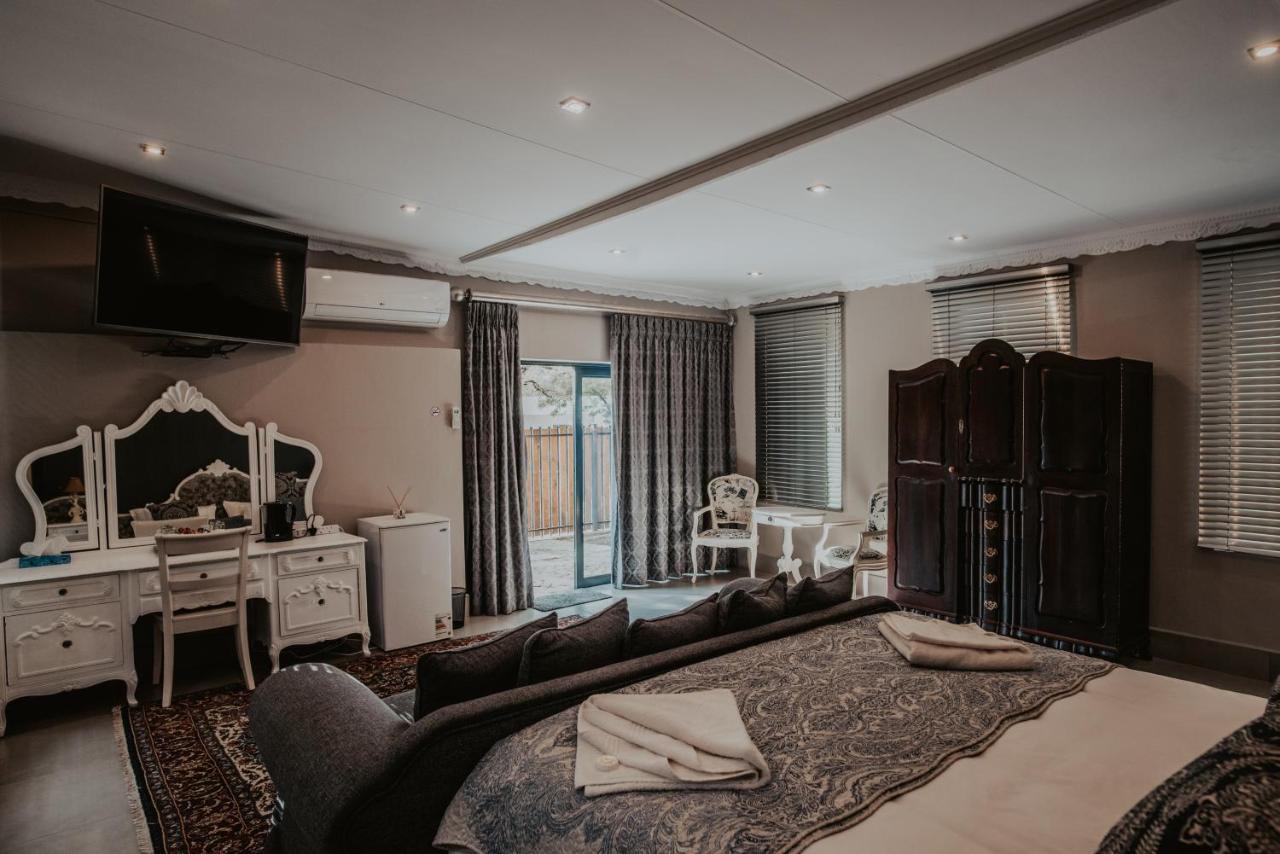 Le Grant Guesthhouse Kroonstad Exterior foto