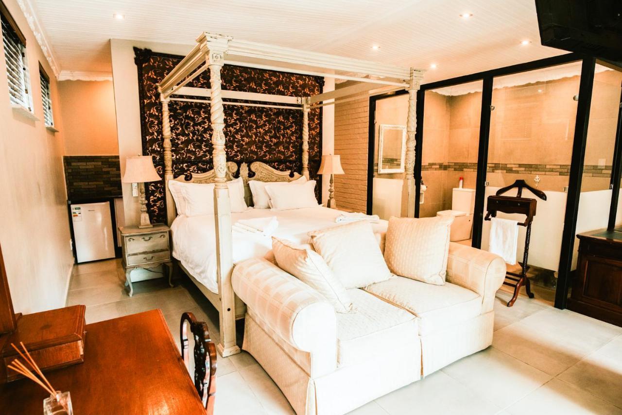Le Grant Guesthhouse Kroonstad Exterior foto