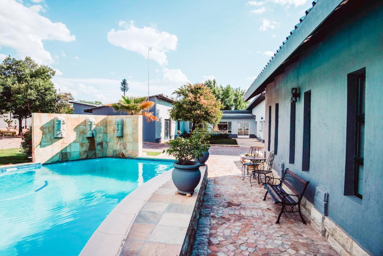 Le Grant Guesthhouse Kroonstad Exterior foto
