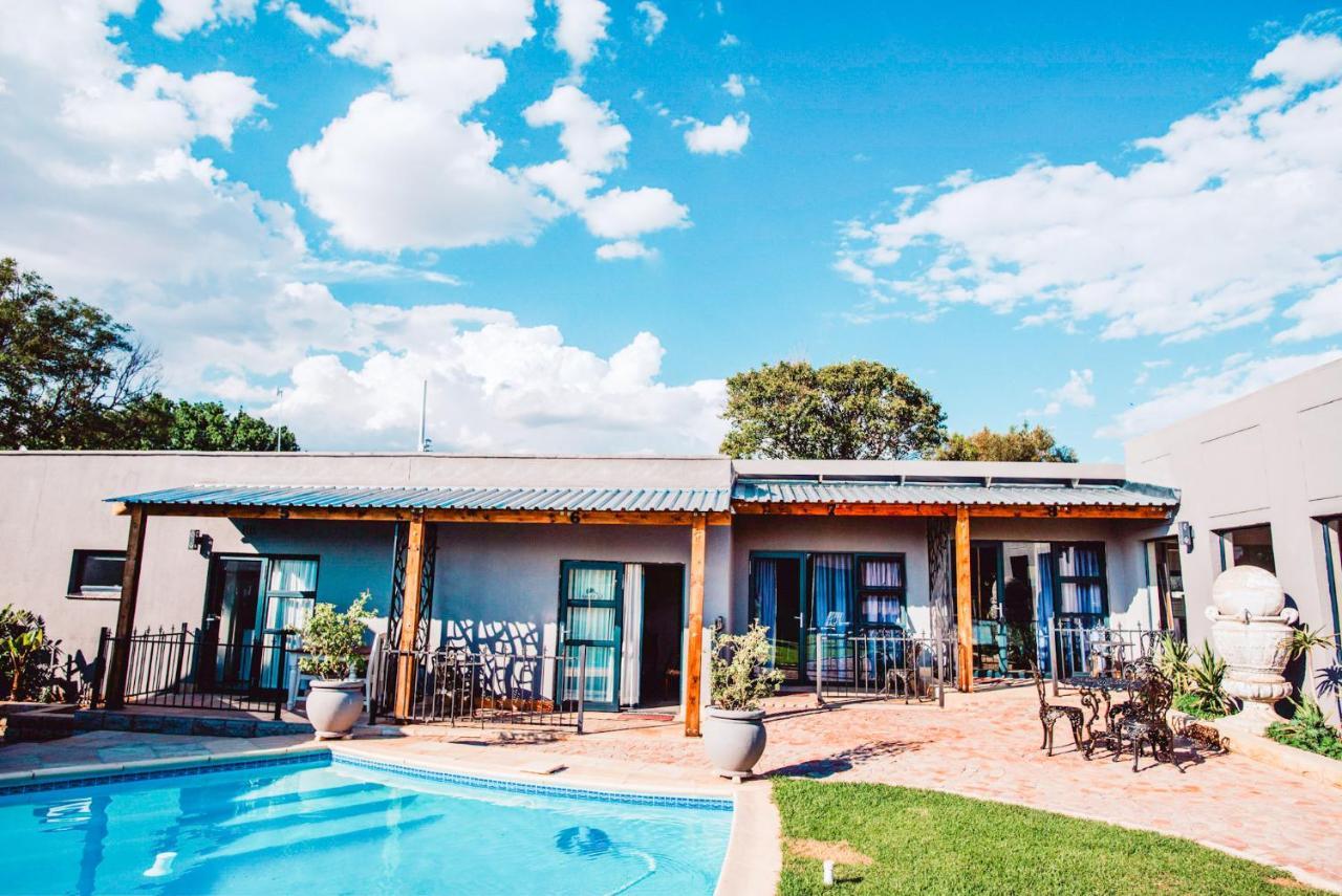 Le Grant Guesthhouse Kroonstad Exterior foto