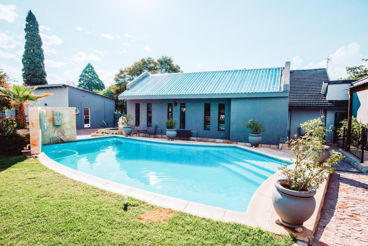 Le Grant Guesthhouse Kroonstad Exterior foto